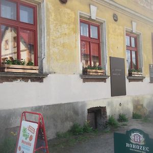 Restaurace S Ubytovanim Krizany Exterior photo